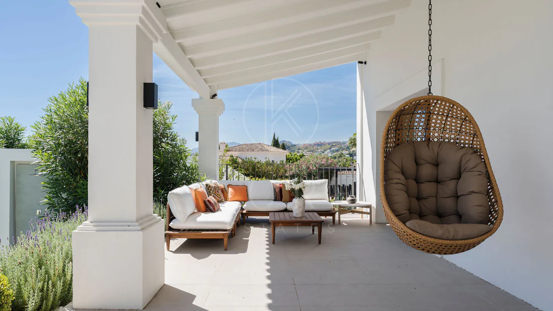 Bienvenido a Villa Rosalia — Un Retiro Refinado en Nueva Andalucía, Marbella
