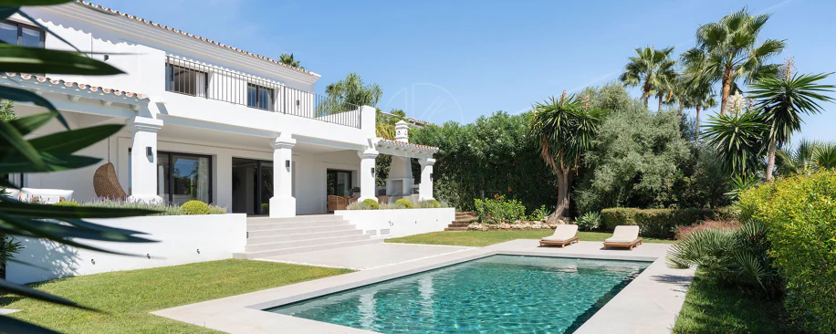 Bienvenido a Villa Rosalia — Un Retiro Refinado en Nueva Andalucía, Marbella