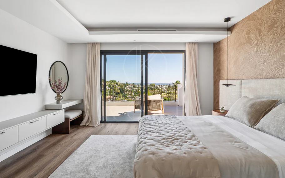 Bienvenido a Villa Rosalia — Un Retiro Refinado en Nueva Andalucía, Marbella
