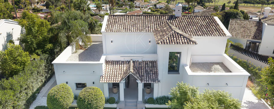 Bienvenido a Villa Rosalia — Un Retiro Refinado en Nueva Andalucía, Marbella