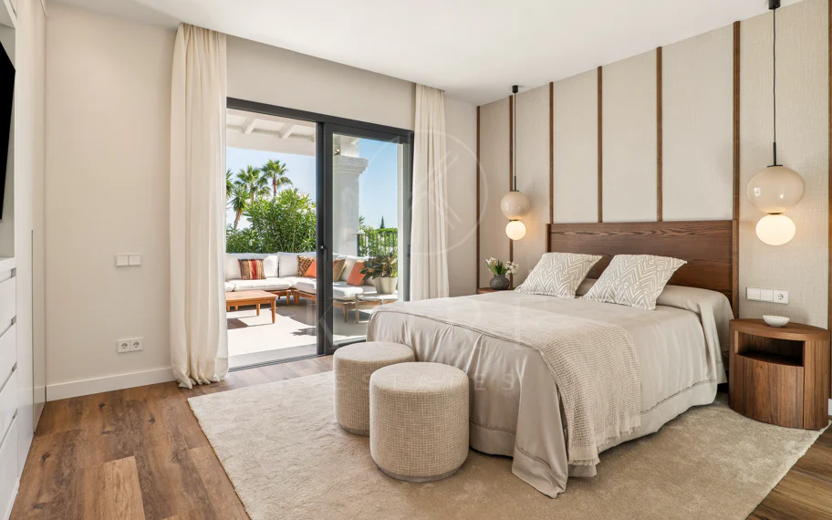 Bienvenido a Villa Rosalia — Un Retiro Refinado en Nueva Andalucía, Marbella