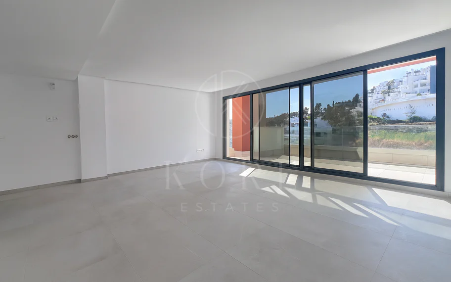 Lujoso Dúplex con Piscina Privada y Vistas Panorámicas – La Alborada, Benahavís.