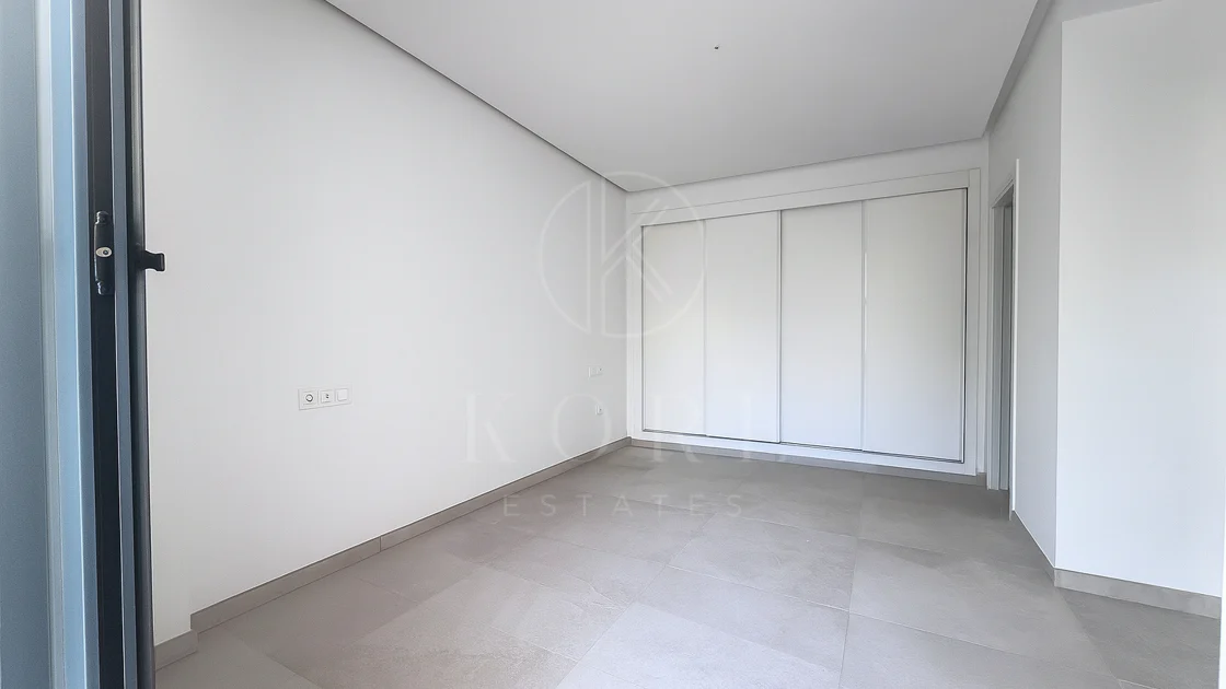 Lujoso Dúplex con Piscina Privada y Vistas Panorámicas – La Alborada, Benahavís.