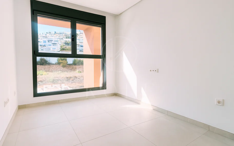 Lujoso Dúplex con Piscina Privada y Vistas Panorámicas – La Alborada, Benahavís.