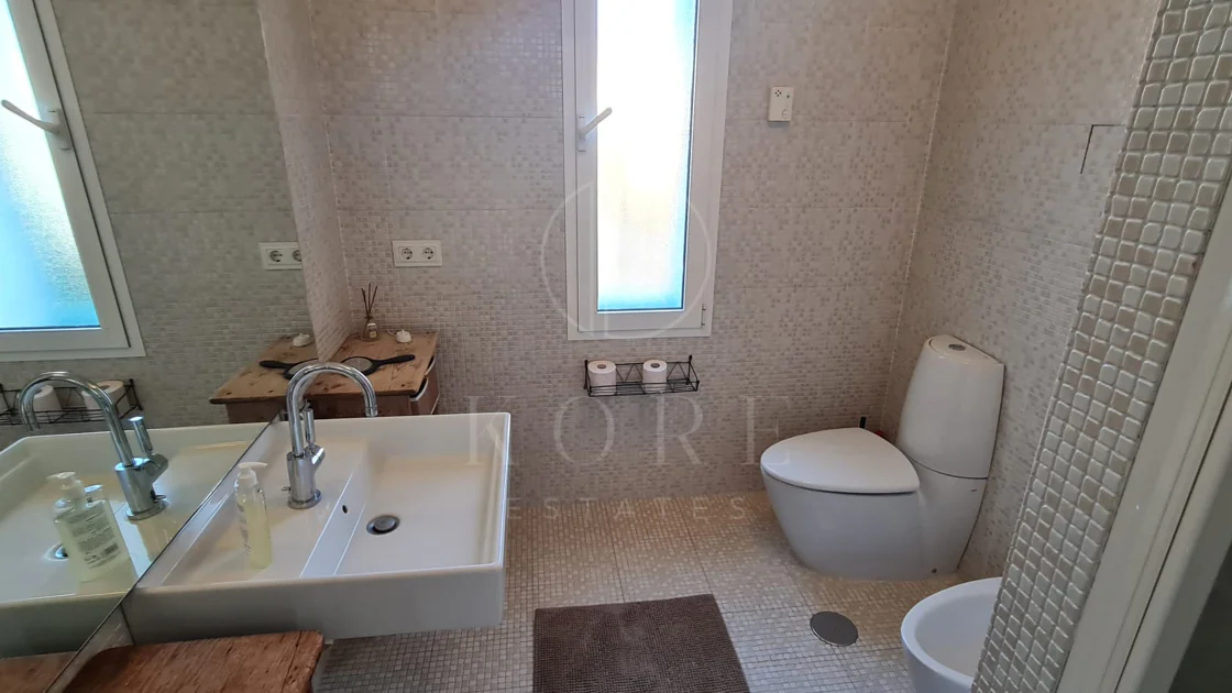 Encantadora villa con vistas panorámicas al mar en Puerto Romano, Estepona