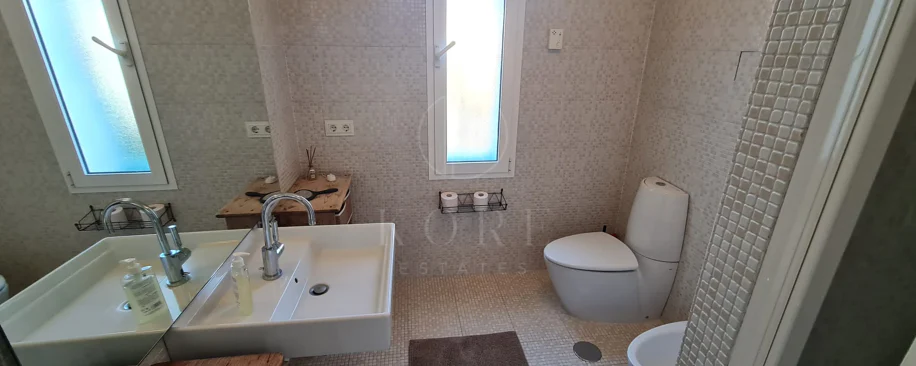 Encantadora villa con vistas panorámicas al mar en Puerto Romano, Estepona