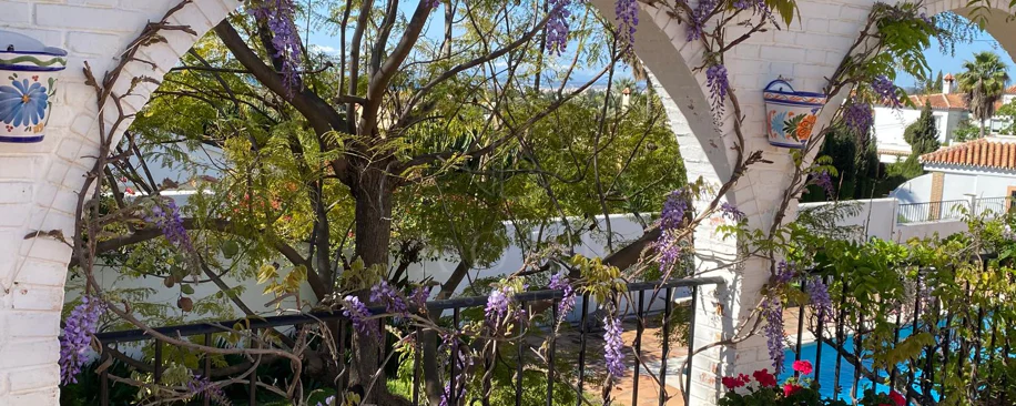 Encantadora villa con vistas panorámicas al mar en Puerto Romano, Estepona