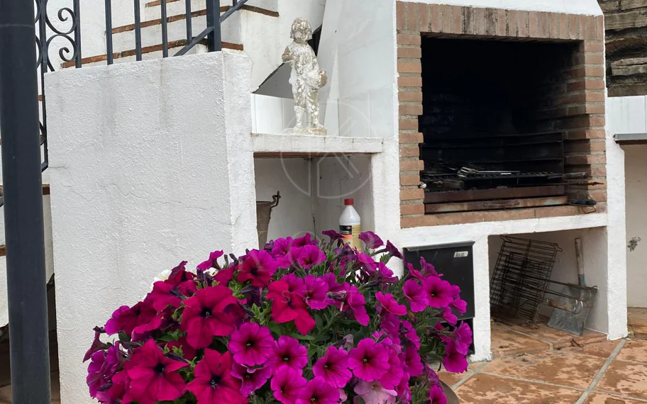 Encantadora villa con vistas panorámicas al mar en Puerto Romano, Estepona