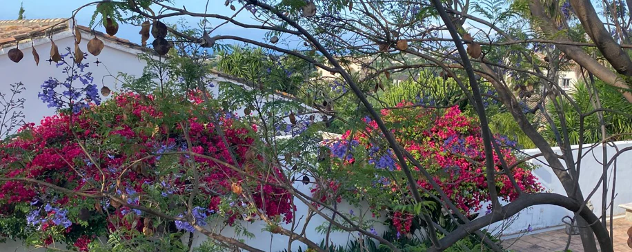 Encantadora villa con vistas panorámicas al mar en Puerto Romano, Estepona