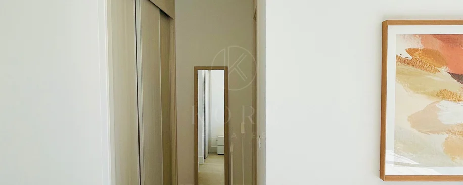 Oportunidad única: lujosa casa adosada con moderno ascensor de cristal en La Cala Golf Resort