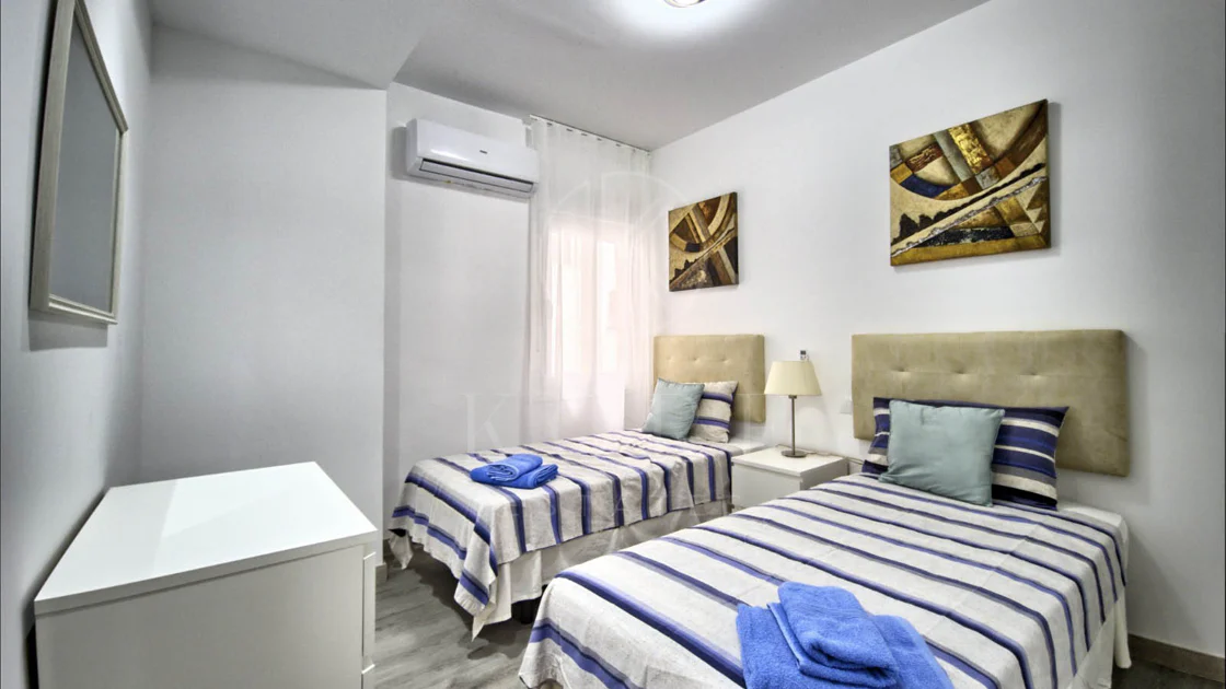 Beautifully refurbished 2 bedroom apartment beachside in the heart of Marbella