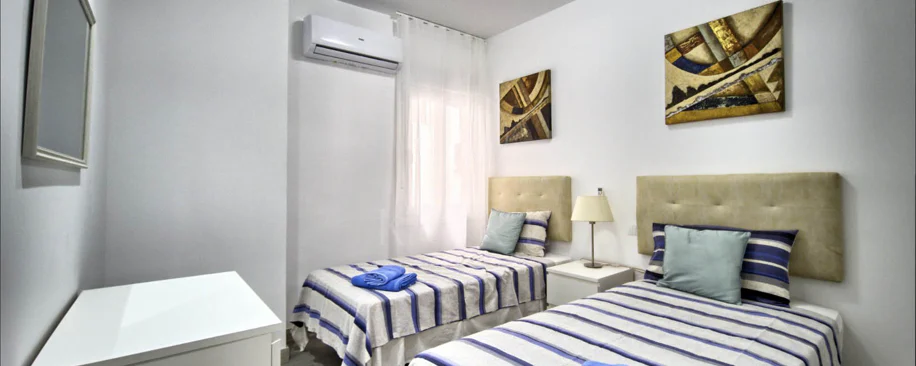 Beautifully refurbished 2 bedroom apartment beachside in the heart of Marbella