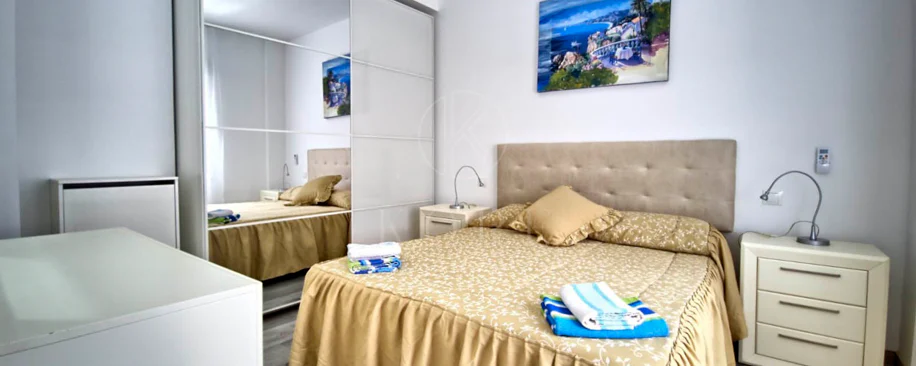 Beautifully refurbished 2 bedroom apartment beachside in the heart of Marbella