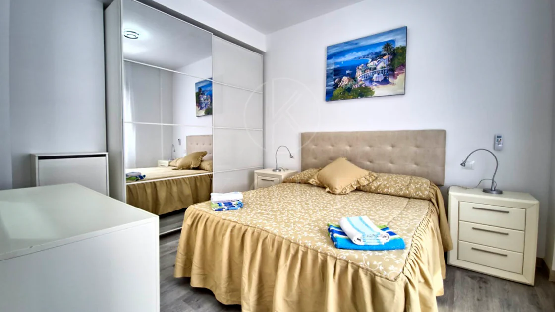 Beautifully refurbished 2 bedroom apartment beachside in the heart of Marbella