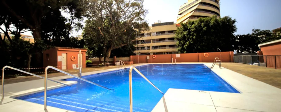 Beautifully refurbished 2 bedroom apartment beachside in the heart of Marbella