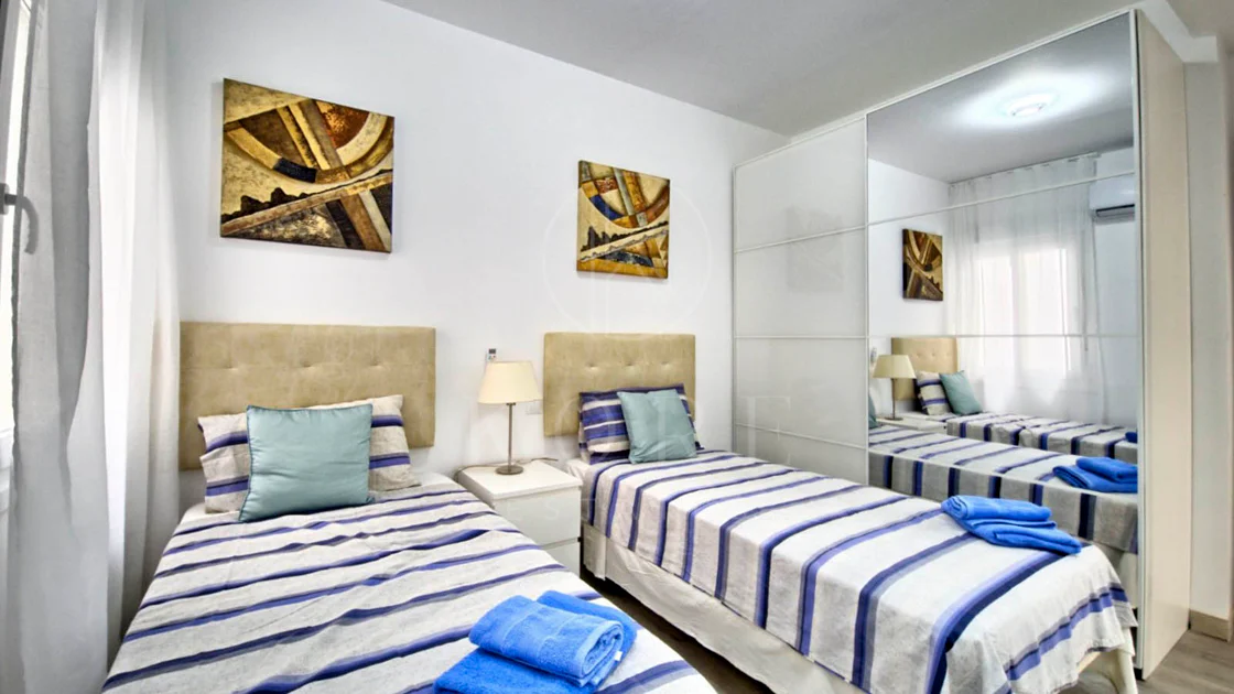 Beautifully refurbished 2 bedroom apartment beachside in the heart of Marbella