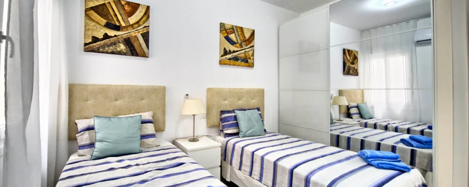 Beautifully refurbished 2 bedroom apartment beachside in the heart of Marbella