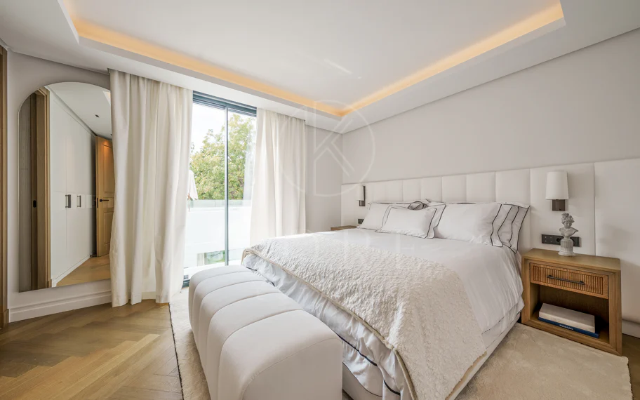 Villa en venta en Las Brisas, Nueva Andalucia