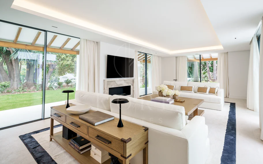 Villa en venta en Las Brisas, Nueva Andalucia
