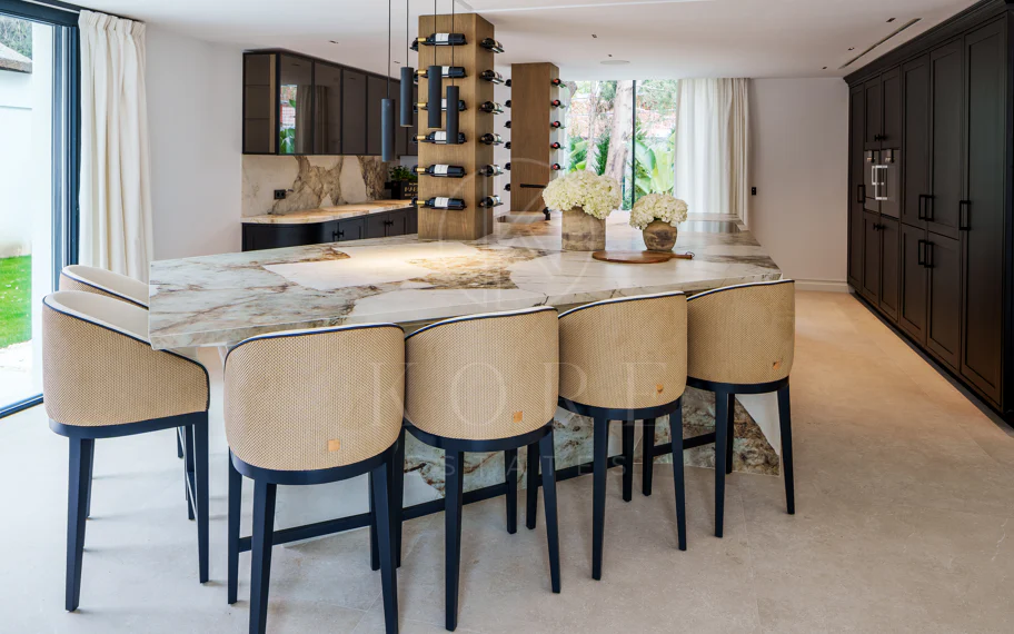 Villa en venta en Las Brisas, Nueva Andalucia