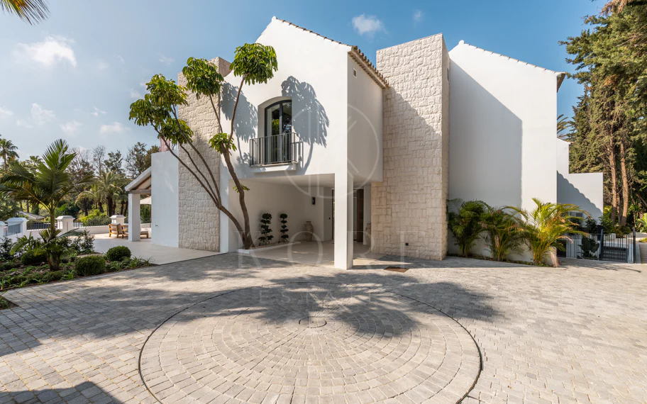 Villa en venta en Las Brisas, Nueva Andalucia