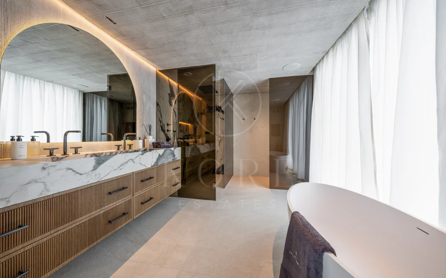 Villa en venta en Las Brisas, Nueva Andalucia