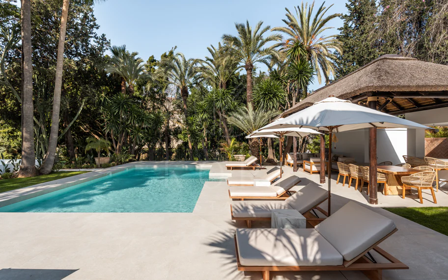 Villa en venta en Las Brisas, Nueva Andalucia