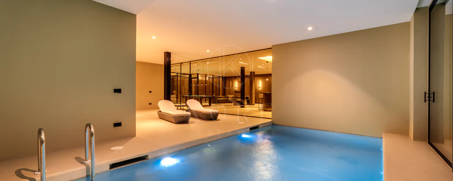 Villa for sale in El Madroñal, Benahavis