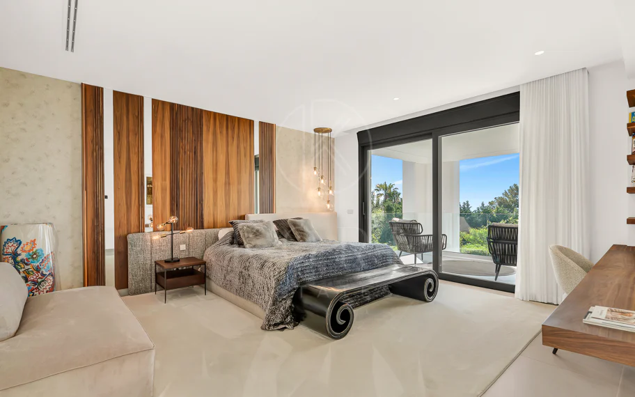 Sleek Villa contemporánea con vistas panorámicas en Cascada de Camojan