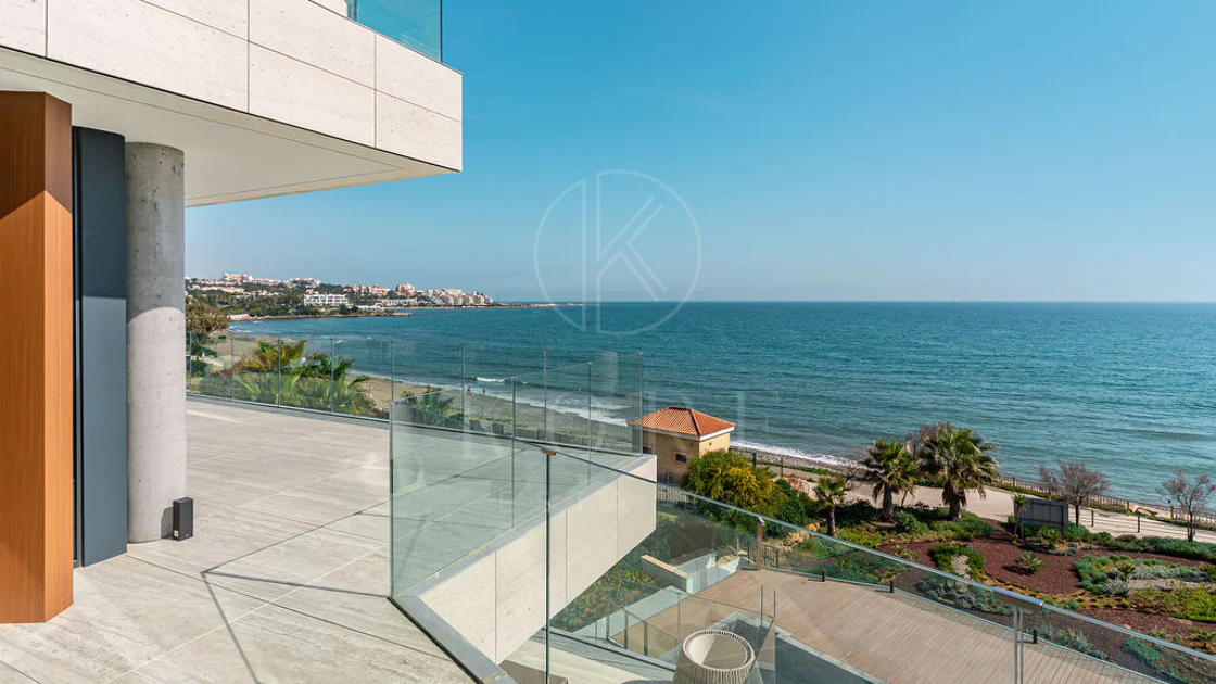 Luxury Beachfront Duplex Penthouse at The Sapphire, Estepona