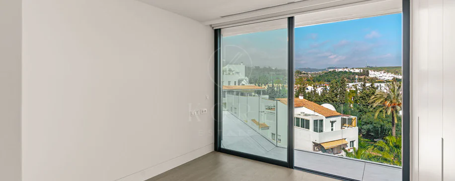 Luxury Beachfront Duplex Penthouse at The Sapphire, Estepona
