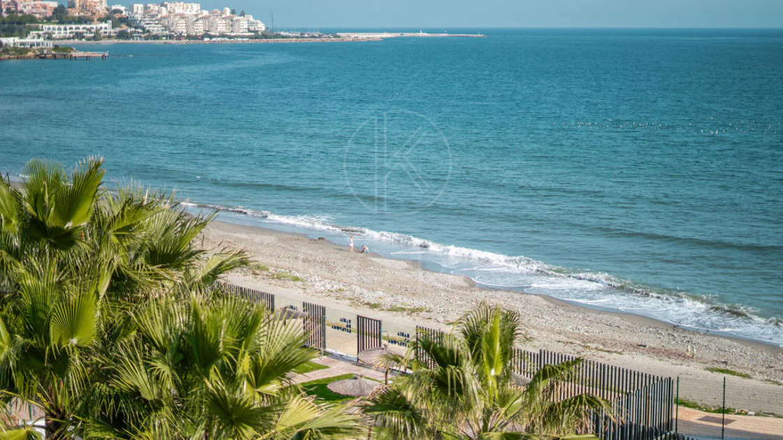 Luxury Beachfront Duplex Penthouse at The Sapphire, Estepona