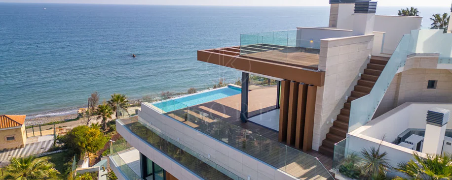 Luxury Beachfront Duplex Penthouse at The Sapphire, Estepona