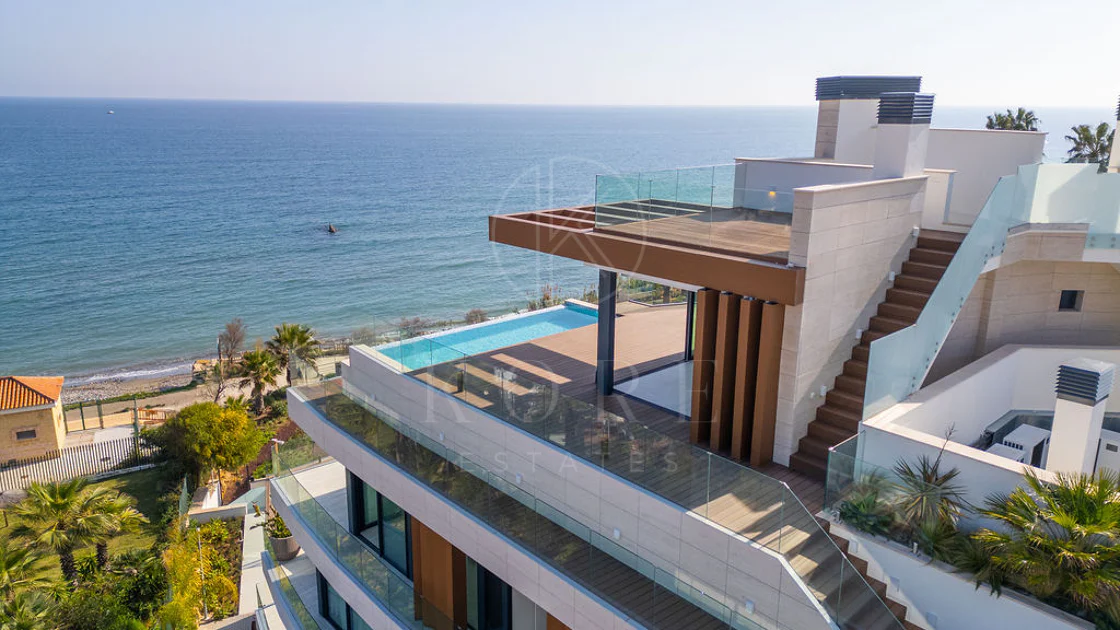 Luxury Beachfront Duplex Penthouse at The Sapphire, Estepona