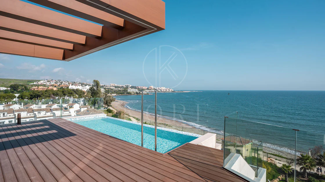Luxury Beachfront Duplex Penthouse at The Sapphire, Estepona