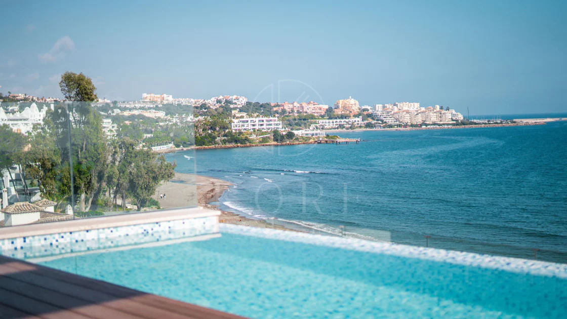Luxury Beachfront Duplex Penthouse at The Sapphire, Estepona