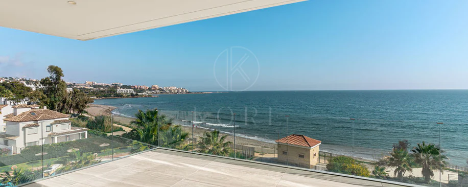 Luxury Beachfront Duplex Penthouse at The Sapphire, Estepona