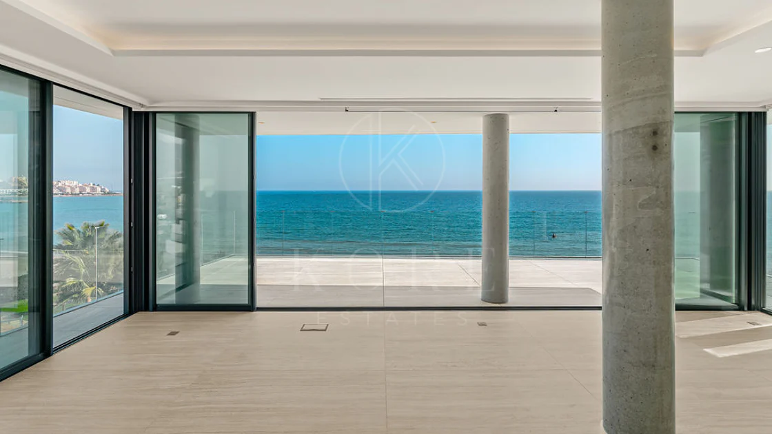 Luxury Beachfront Duplex Penthouse at The Sapphire, Estepona