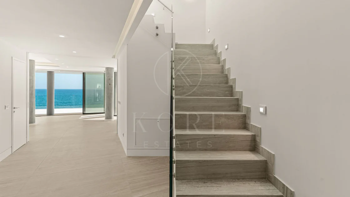 Luxury Beachfront Duplex Penthouse at The Sapphire, Estepona