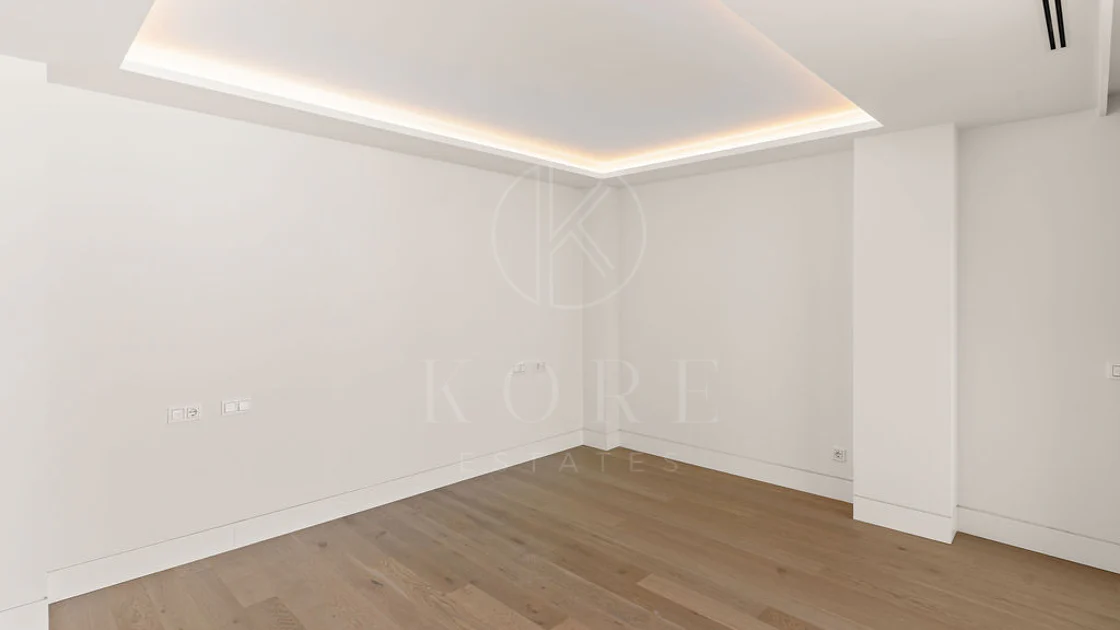 Luxury Beachfront Duplex Penthouse at The Sapphire, Estepona