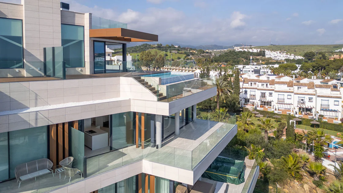 Luxury Beachfront Duplex Penthouse at The Sapphire, Estepona