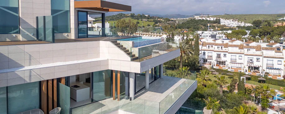 Luxury Beachfront Duplex Penthouse at The Sapphire, Estepona