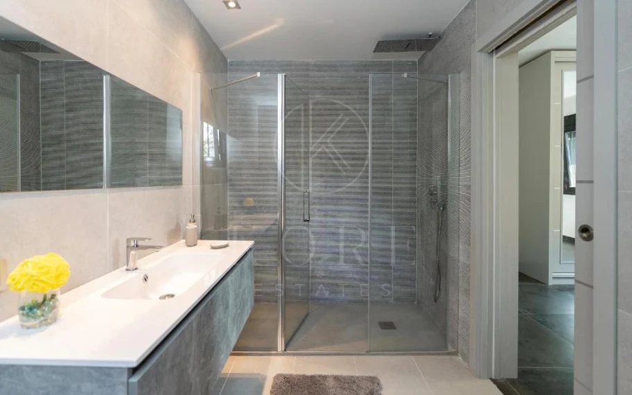Villa en venta en Las Brisas, Nueva Andalucia