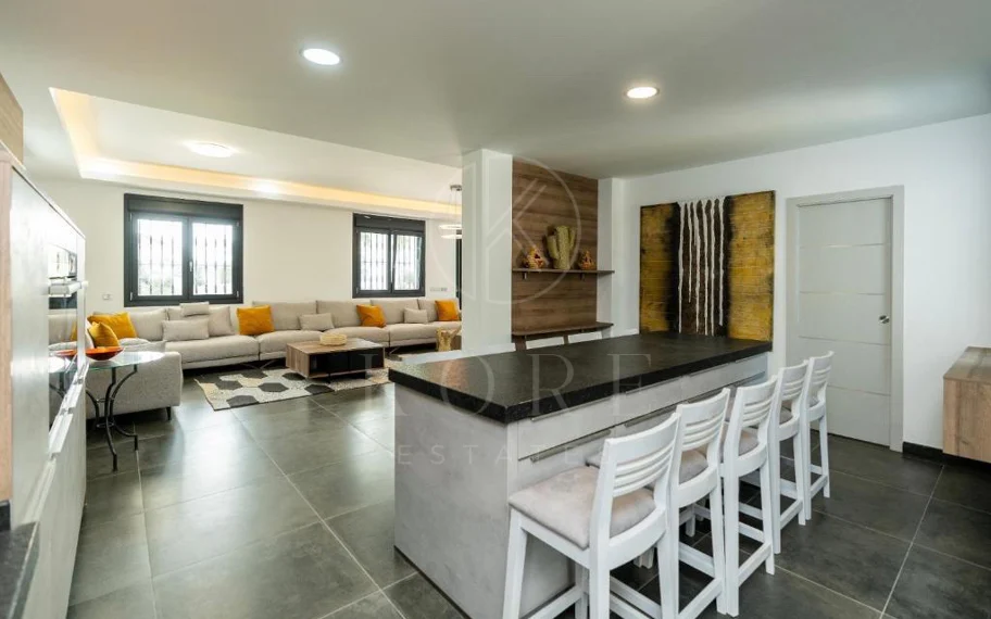 Villa en venta en Las Brisas, Nueva Andalucia
