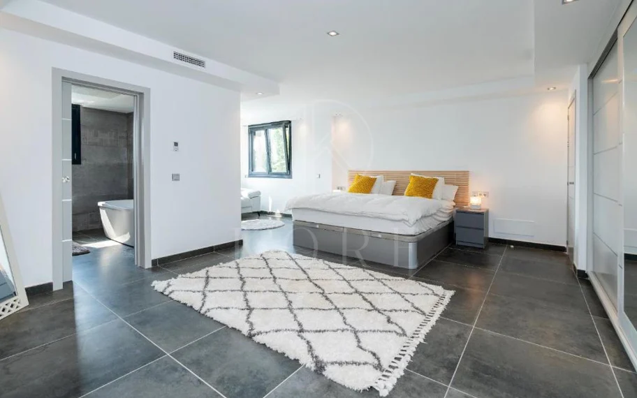 Villa en venta en Las Brisas, Nueva Andalucia