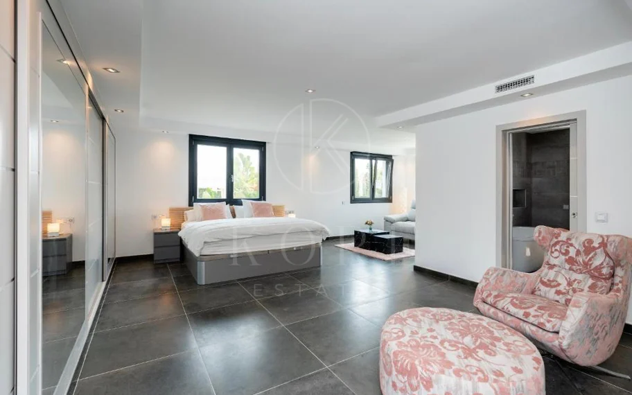 Villa en venta en Las Brisas, Nueva Andalucia