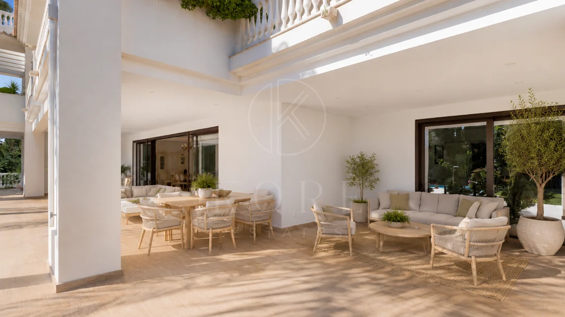 Exceptional Beachside Villa in Guadalmina Baja