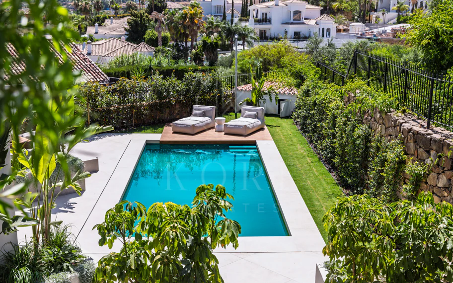 Villa en venta en Nueva Andalucia, Marbella