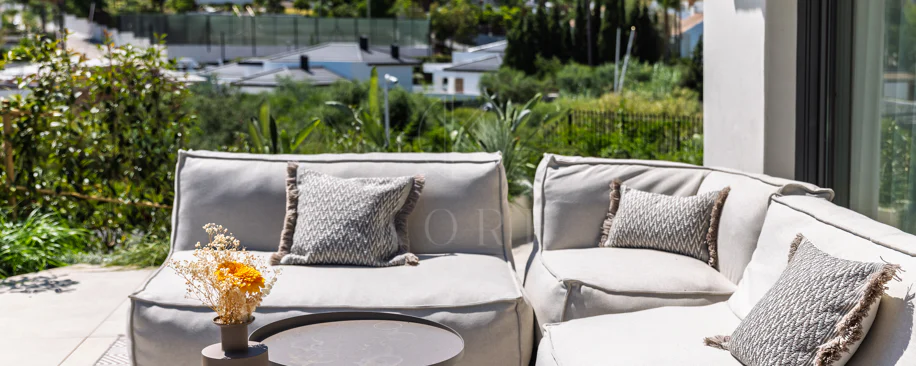 Villa for sale in Nueva Andalucia, Marbella