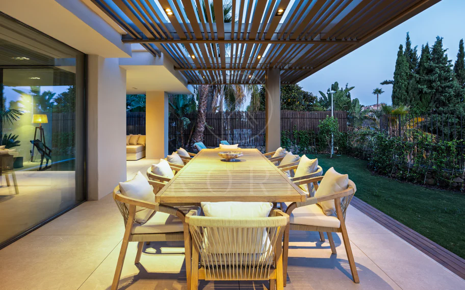 Villa for sale in Nueva Andalucia, Marbella